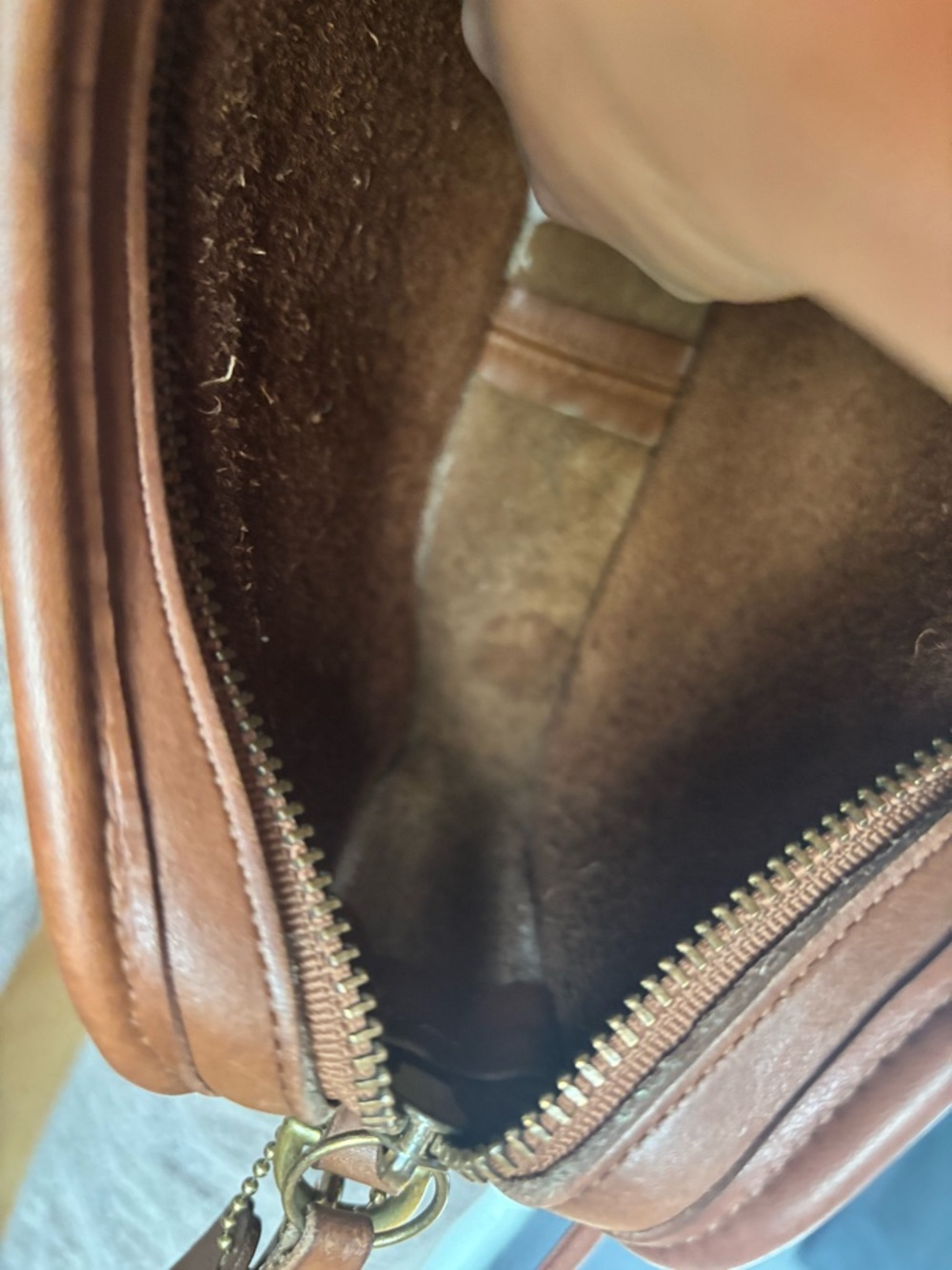 Authenticate vintage coach British tan Carnival #9925 - Picture 8 of 15